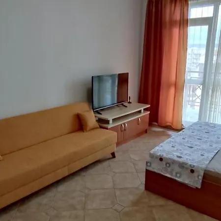 Central Plaza -студио * Slantchev Briag