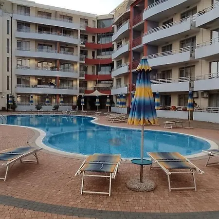 Plaza -студио * Slăntjev Brjag